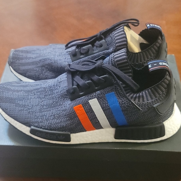 Addidas Tri-Color sz 12 - Picture 2 of 4